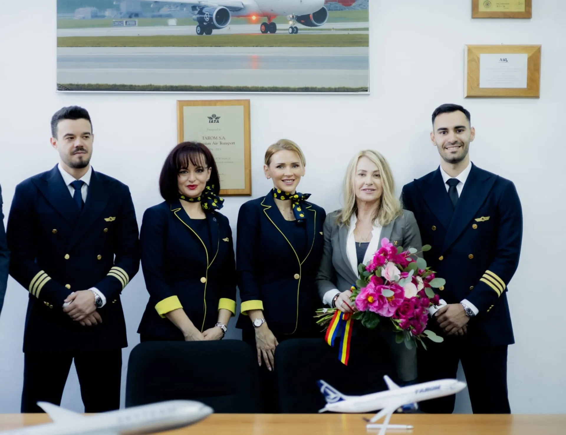 Aeronava cu care TAROM va purta sportivii români la Jocurile Olimpice de la Paris poartă numele „Nadia Comăneci”