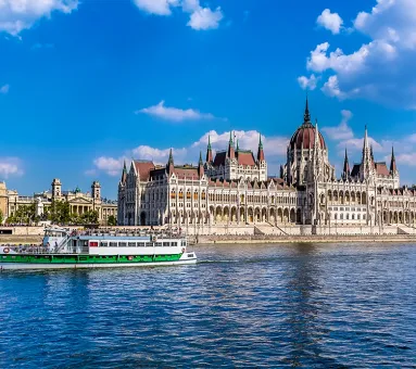 Budapesta te așteaptă!