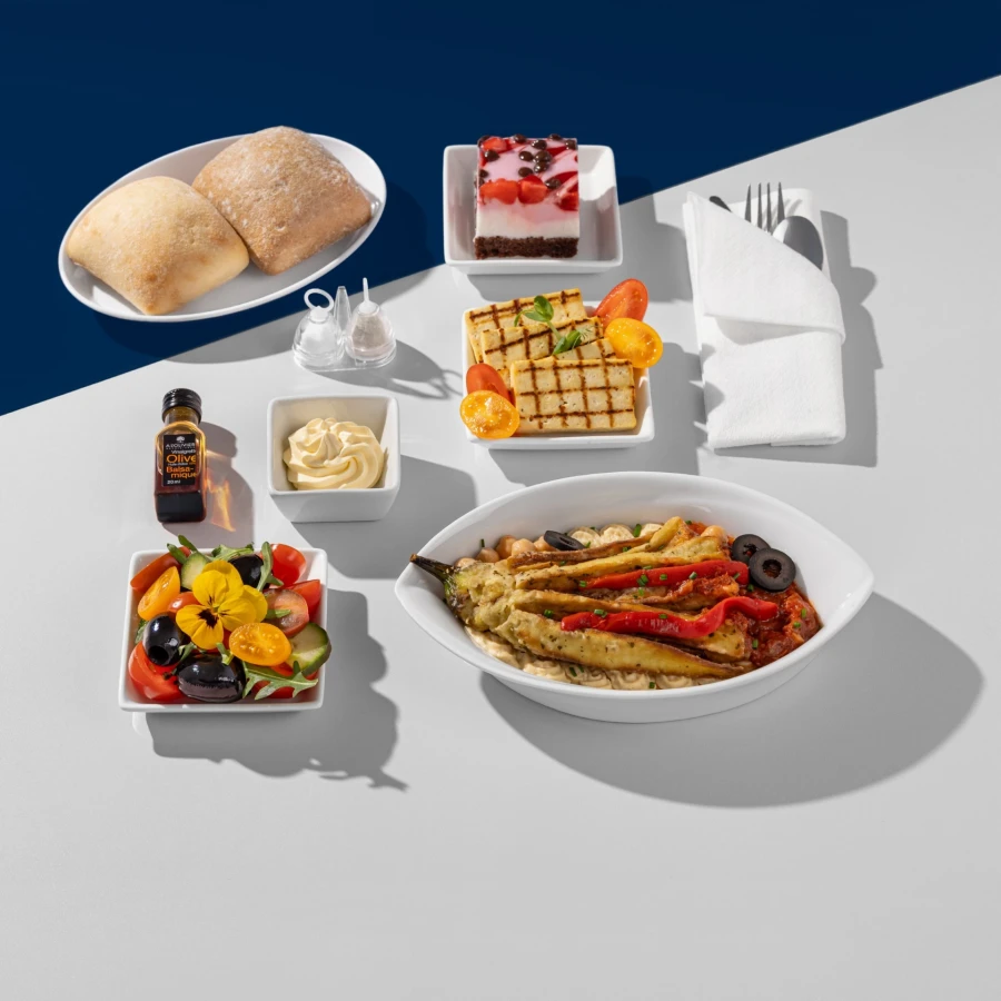 Vânătă la grătar cu hummus și ciuperci – Prânz – SSR CODE – VGML