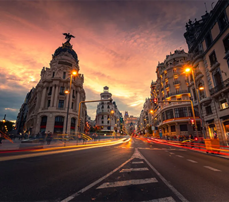 Madrid – Energia vibrantă a Spaniei te așteaptă